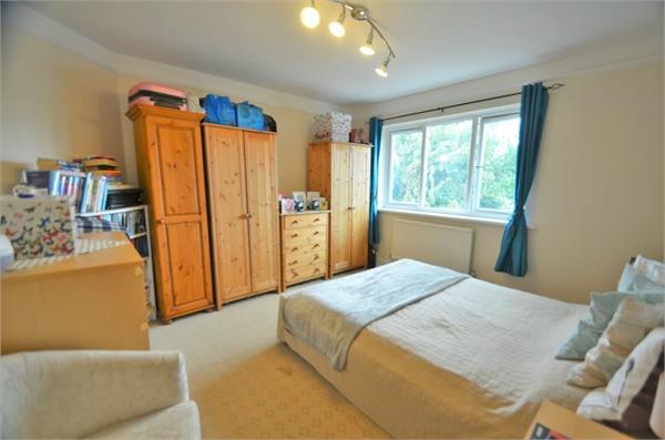Westmere Drive, Mill Hill